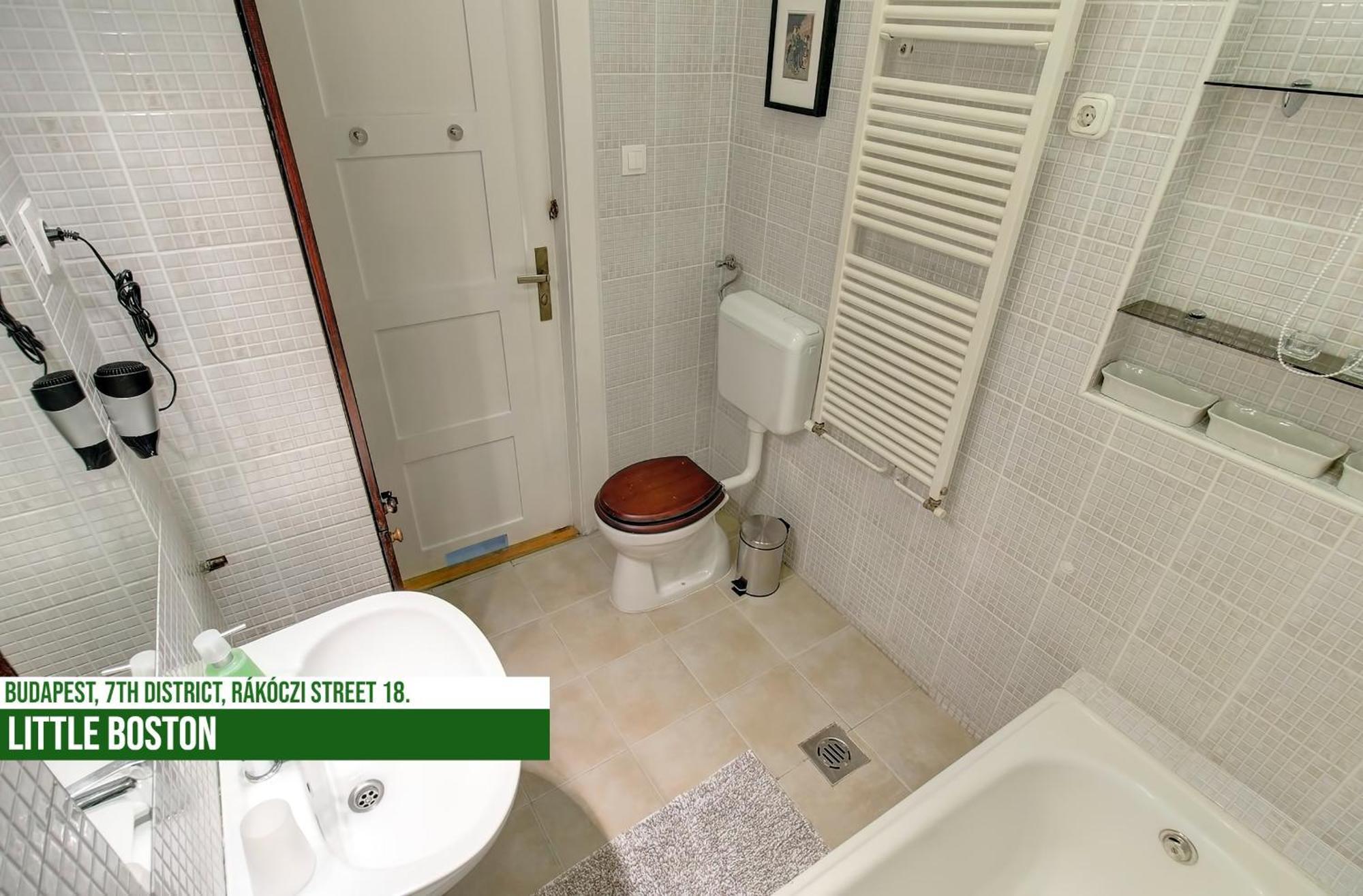 Little Americas Soho Apartments Budapest Esterno foto