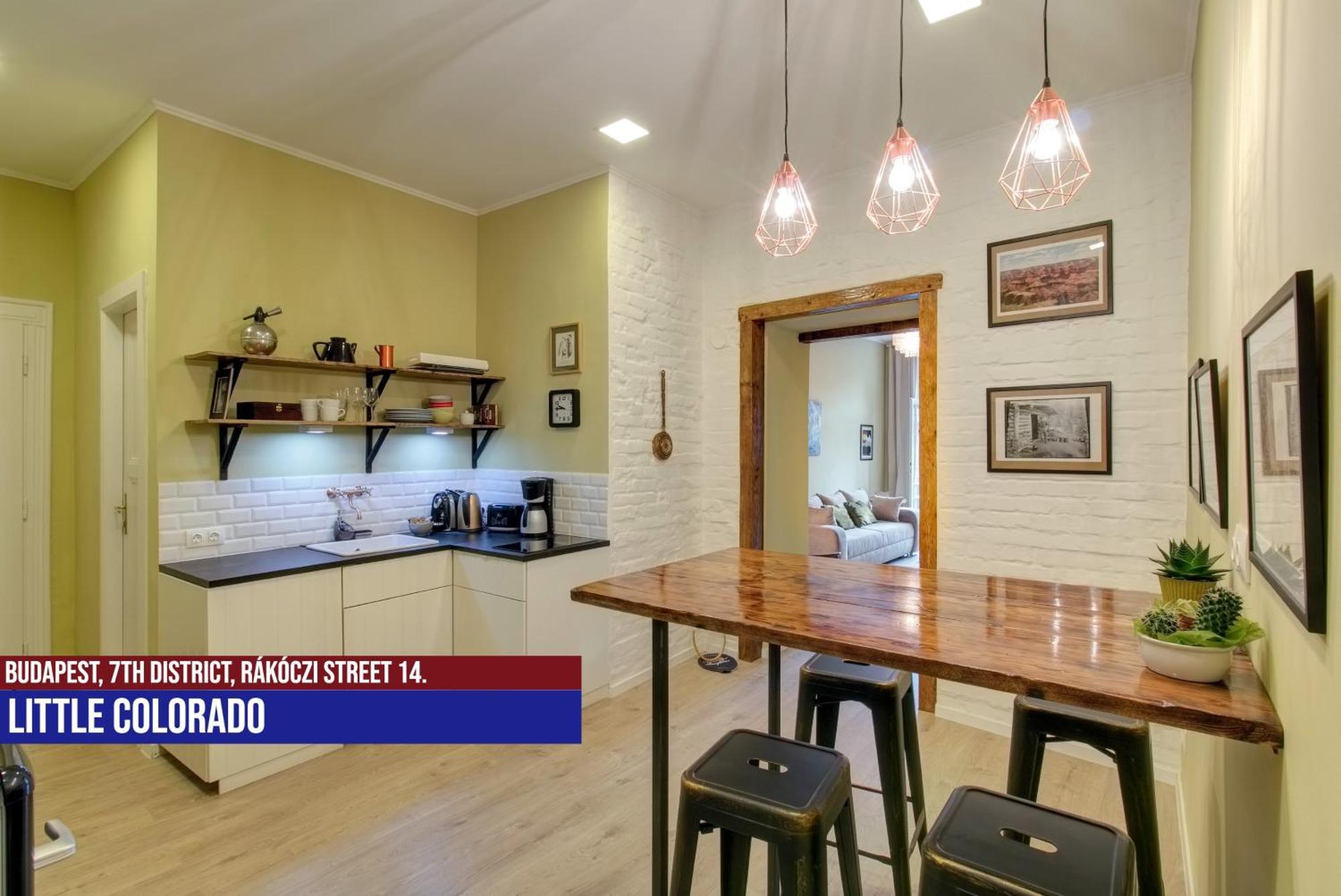 Little Americas Soho Apartments Budapest Esterno foto
