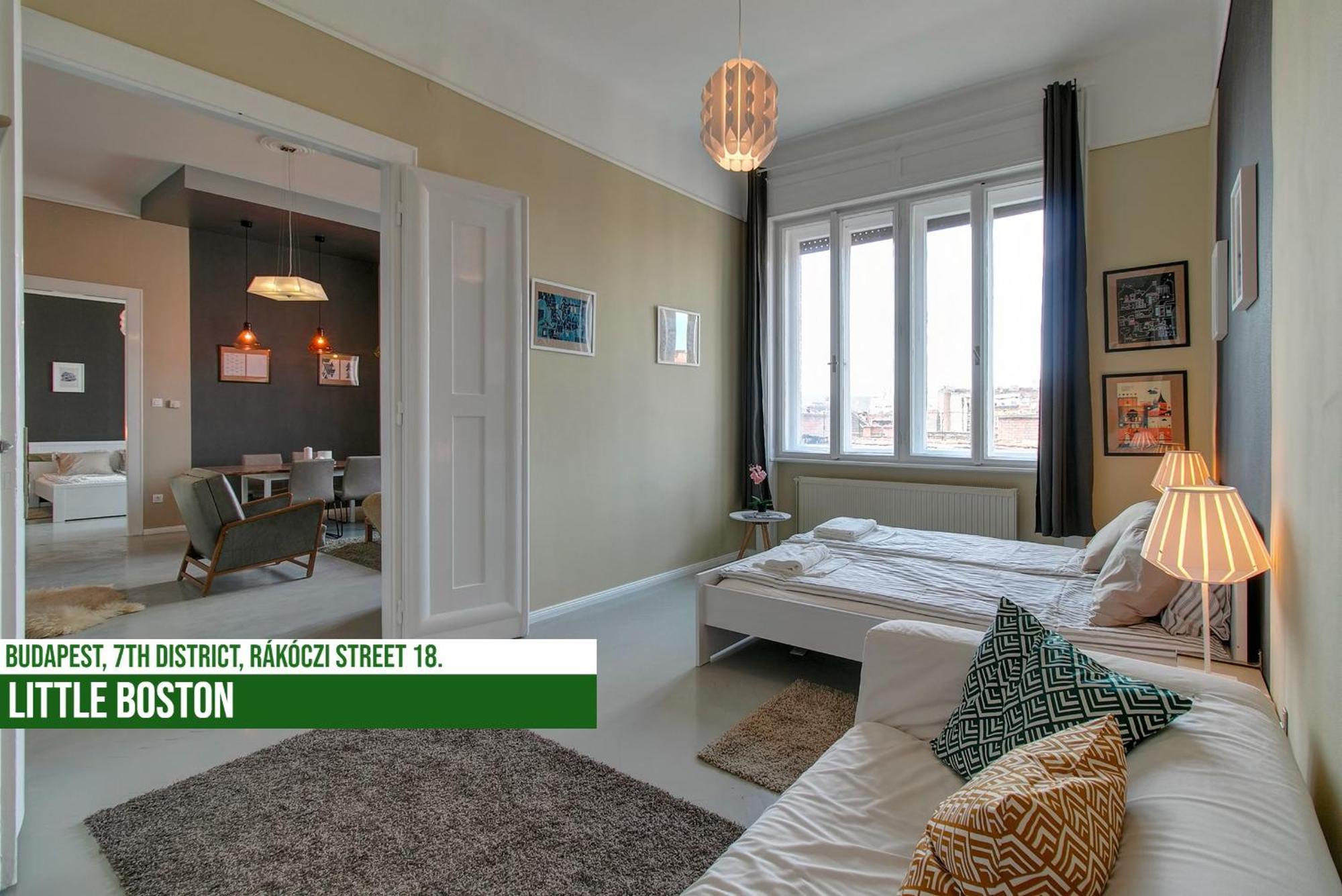 Little Americas Soho Apartments Budapest Esterno foto