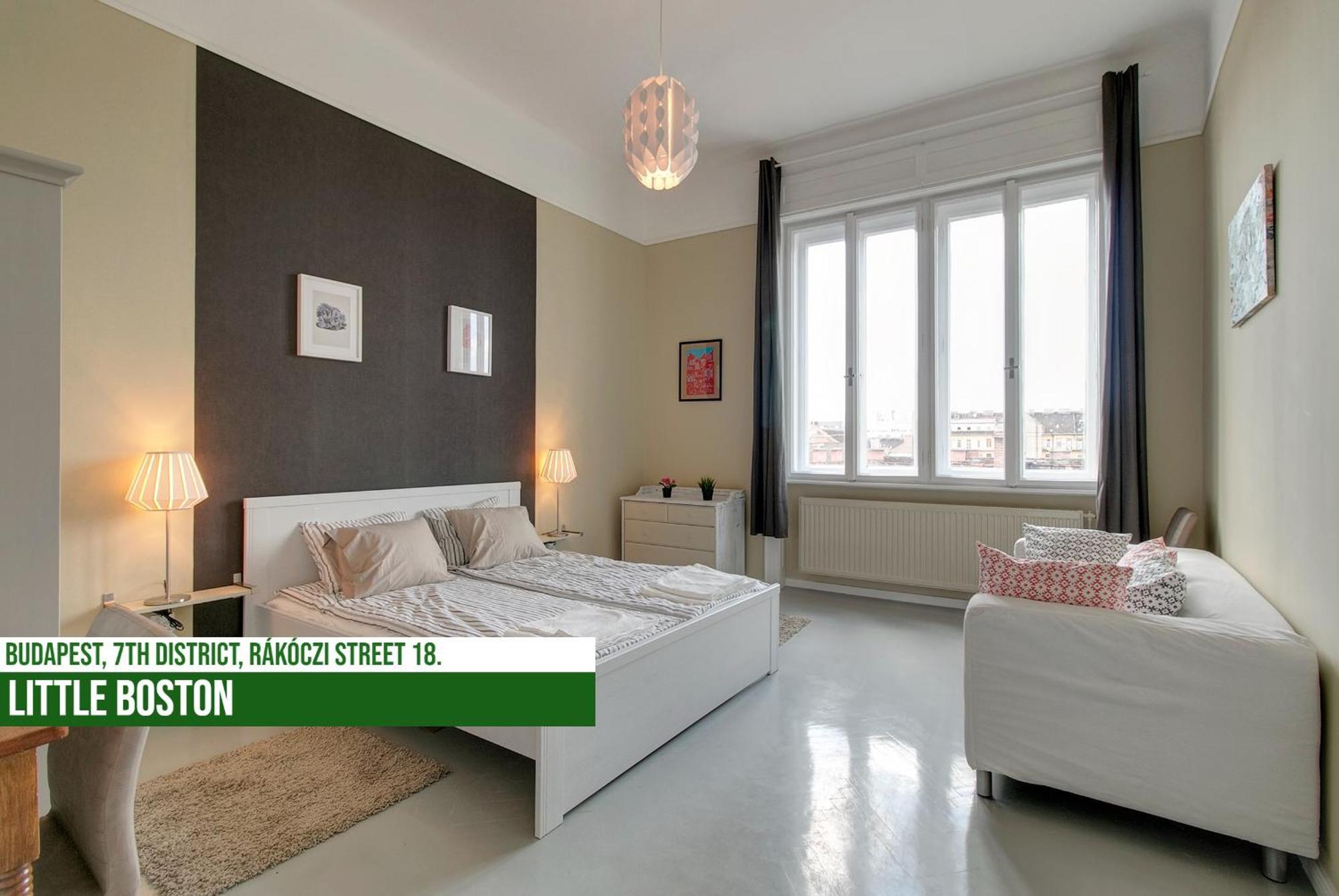 Little Americas Soho Apartments Budapest Esterno foto